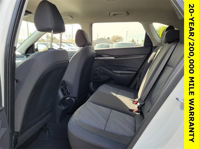 new 2025 Kia Seltos car, priced at $25,920