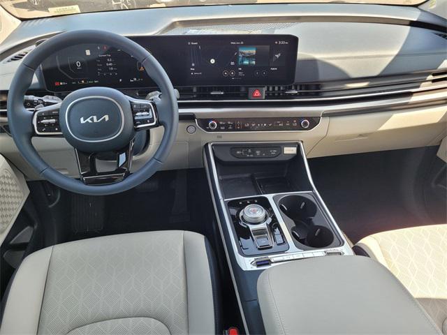 new 2025 Kia Carnival Hybrid car, priced at $49,500