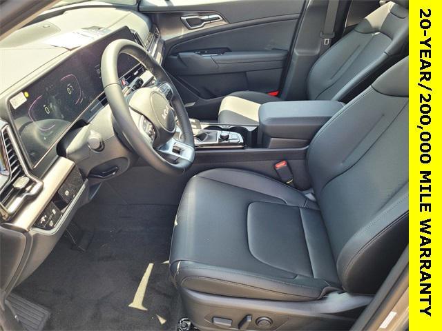 new 2025 Kia Sportage car, priced at $30,171