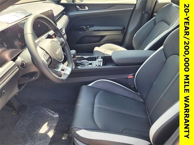 new 2025 Kia K5 car, priced at $30,550