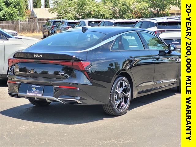new 2025 Kia K5 car, priced at $30,550