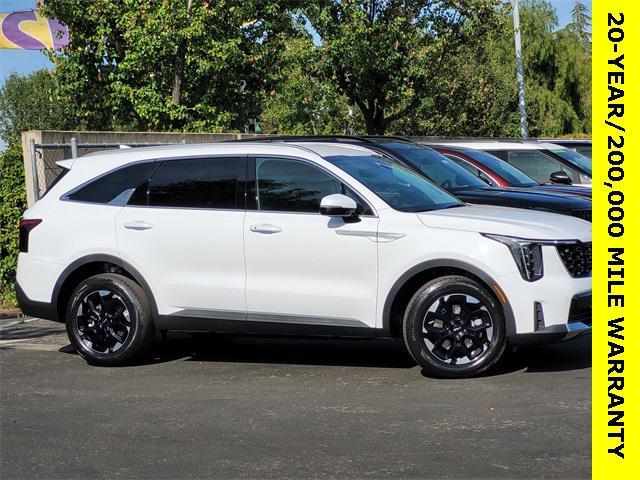 new 2025 Kia Sorento car, priced at $33,759