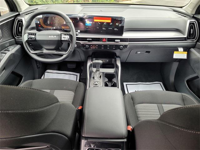 new 2026 Kia Sorento car, priced at $32,400