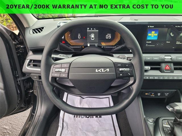 new 2025 Kia K4 car, priced at $23,185