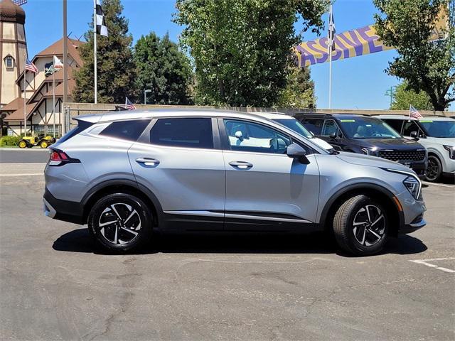 new 2025 Kia Sportage Hybrid car, priced at $30,970