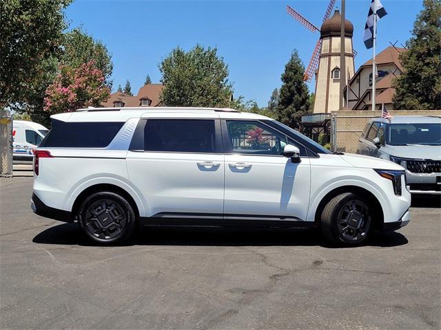 new 2026 Kia Carnival Hybrid car, priced at $45,385