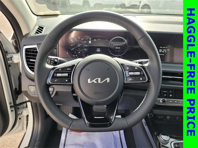 new 2025 Kia Seltos car, priced at $31,246
