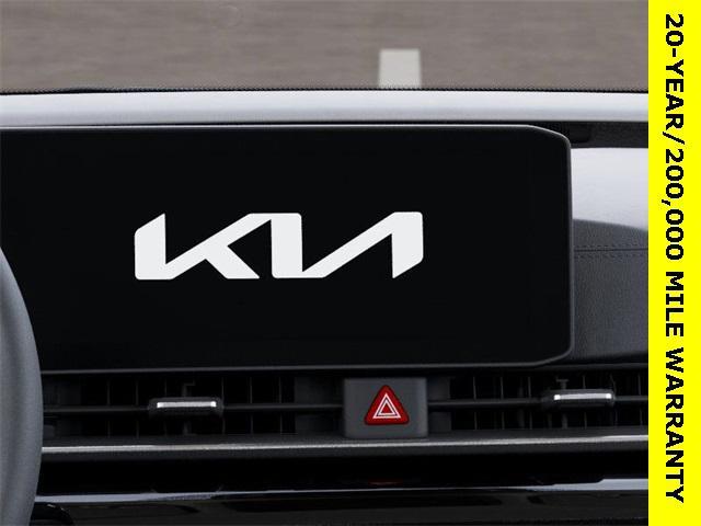 new 2025 Kia Carnival Hybrid car, priced at $54,125