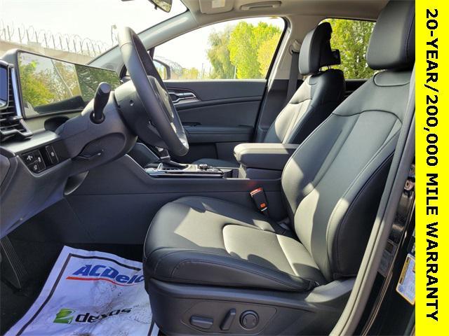 new 2025 Kia Sportage car, priced at $33,130