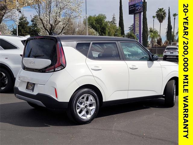new 2025 Kia Soul car, priced at $23,651
