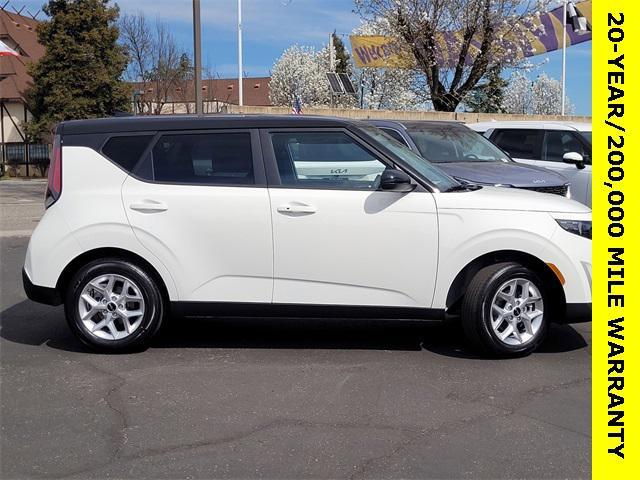 new 2025 Kia Soul car, priced at $23,651