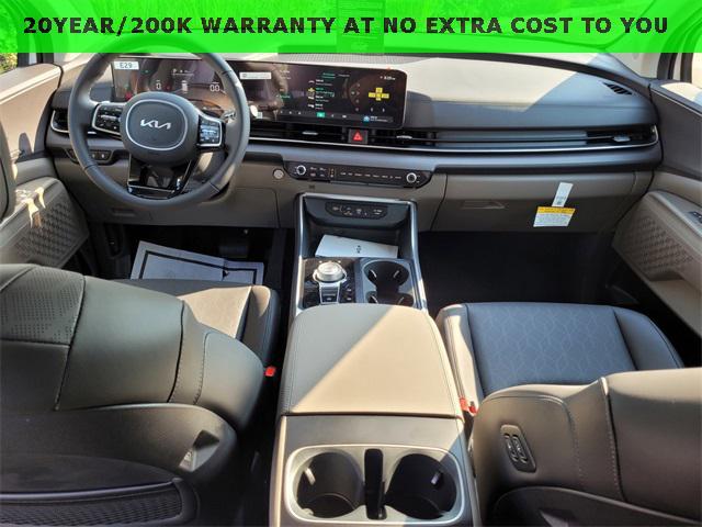 new 2026 Kia Carnival Hybrid car, priced at $45,385