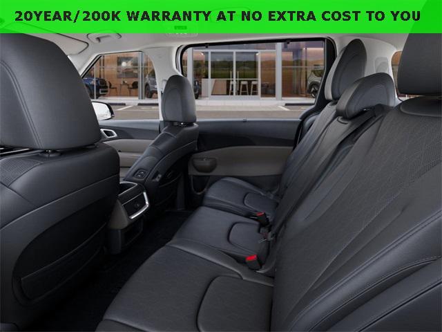 new 2026 Kia Carnival Hybrid car, priced at $45,385