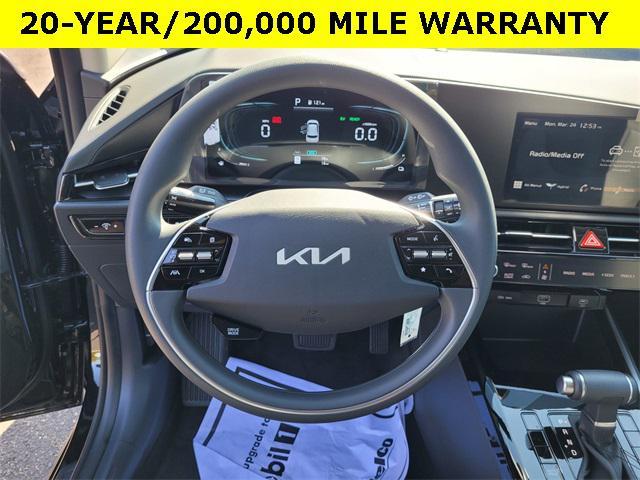 new 2025 Kia Niro car, priced at $28,255