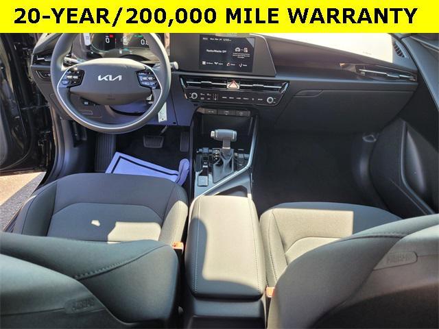 new 2025 Kia Niro car, priced at $28,255