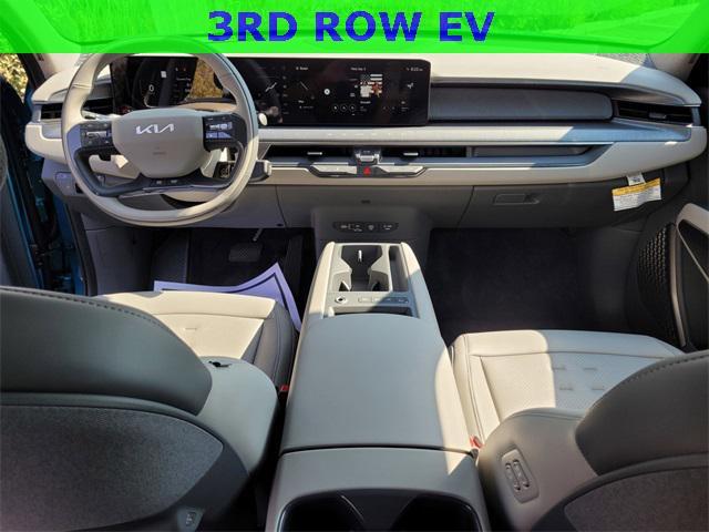 new 2026 Kia EV9 car, priced at $62,315