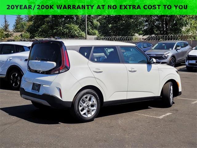 new 2025 Kia Soul car, priced at $24,405