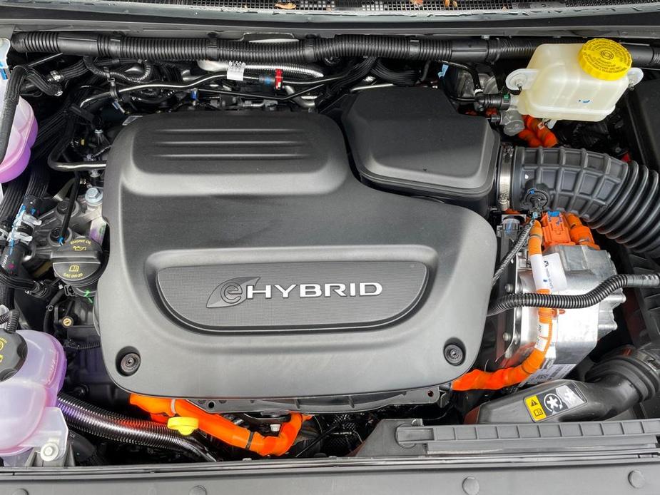 new 2023 Chrysler Pacifica Hybrid car, priced at $57,977