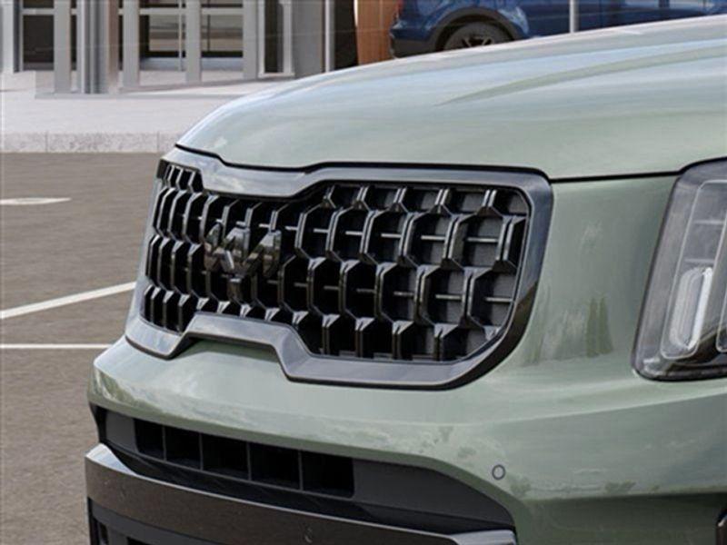 new 2025 Kia Telluride car, priced at $49,630