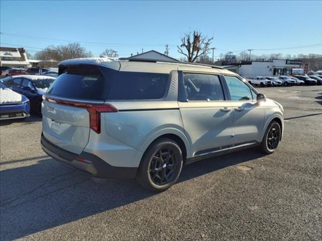 new 2025 Kia Carnival car, priced at $47,995