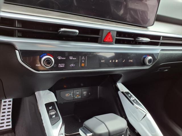 new 2025 Kia Sorento car, priced at $43,508