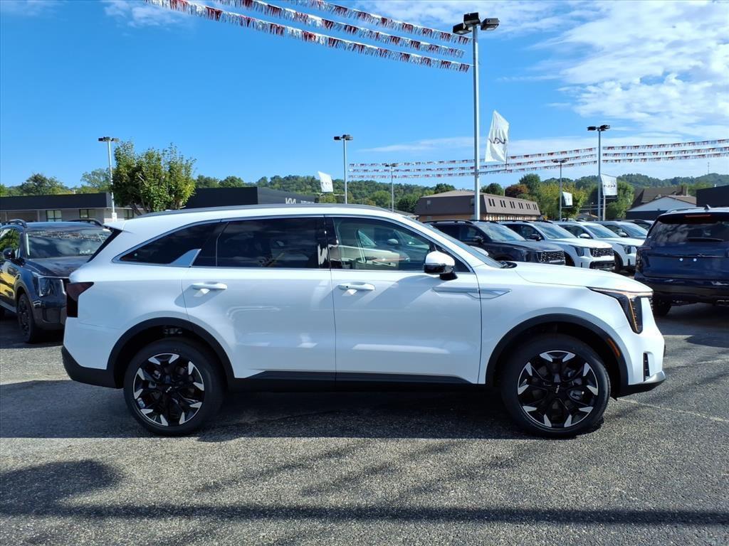 new 2026 Kia Sorento car, priced at $40,869