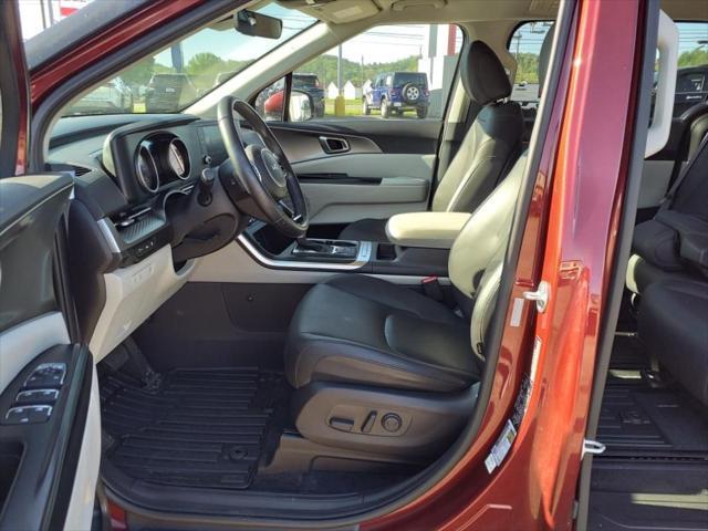 used 2023 Kia Carnival car, priced at $32,570
