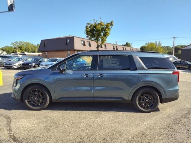 new 2025 Kia Carnival car, priced at $51,255