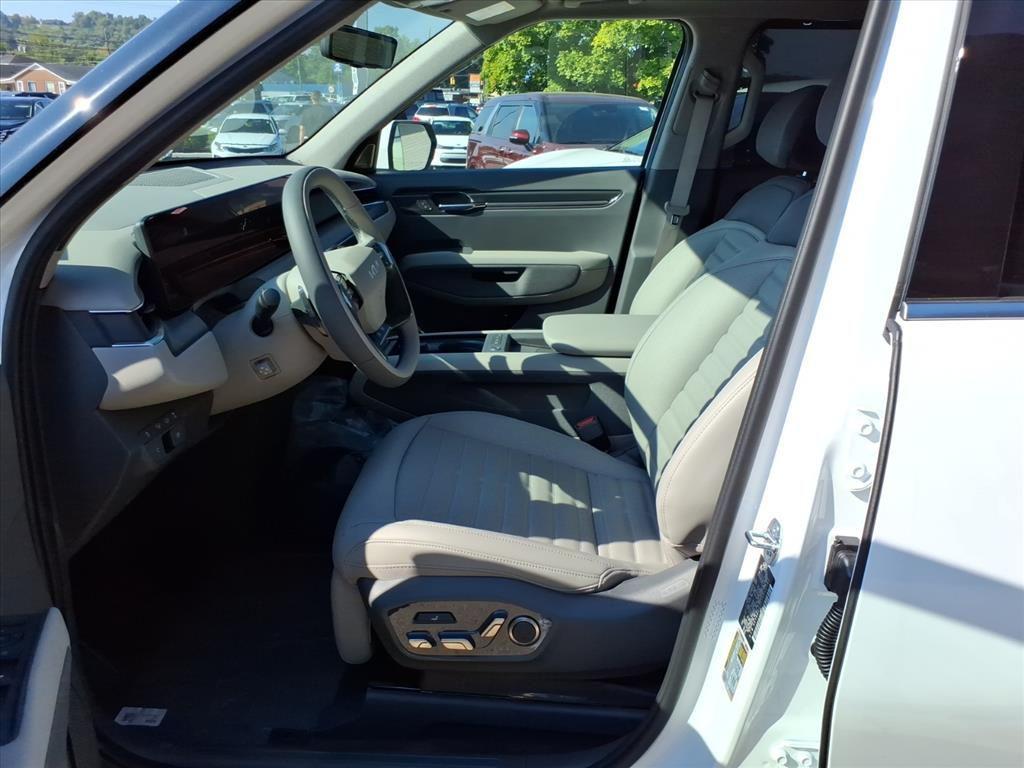 new 2026 Kia EV9 car, priced at $70,261
