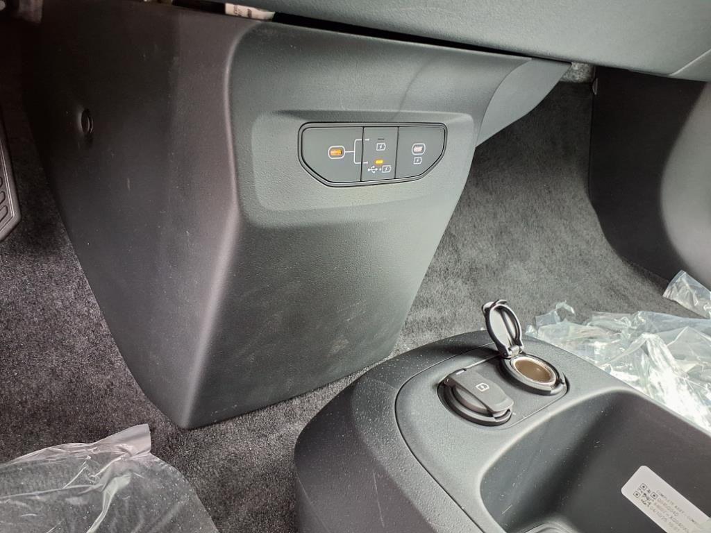 new 2025 Kia EV6 car, priced at $53,455
