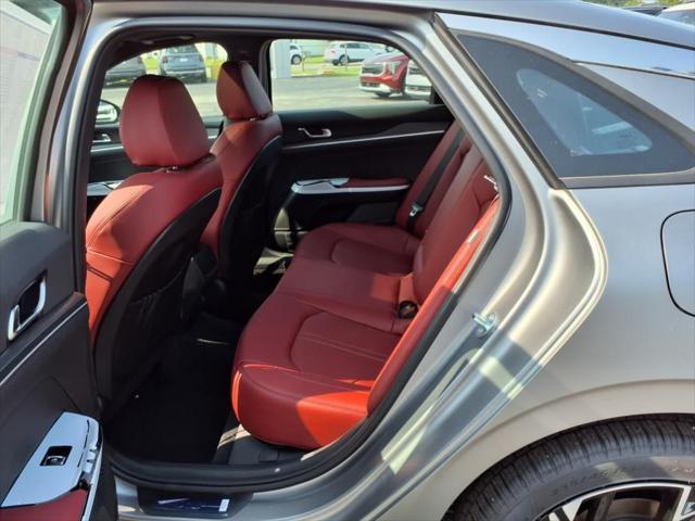 new 2025 Kia K5 car, priced at $33,335