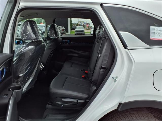 new 2025 Kia Sorento car, priced at $37,709