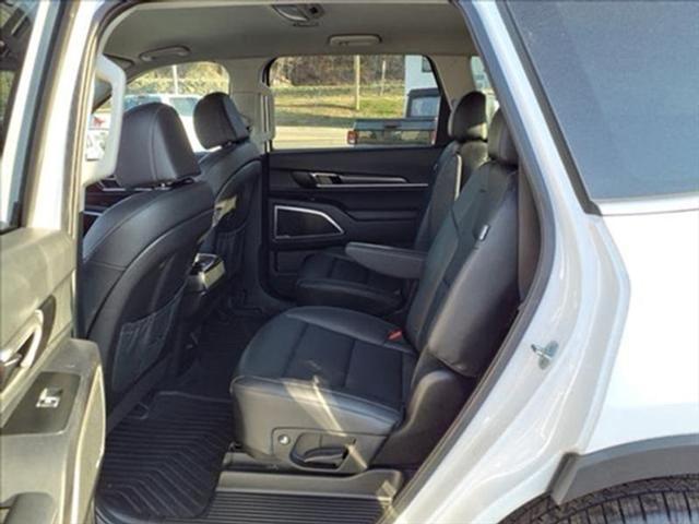 used 2023 Kia Telluride car, priced at $37,891