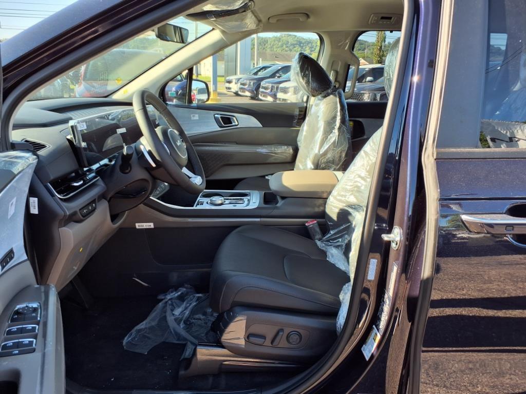 new 2026 Kia Carnival Hybrid car, priced at $44,130