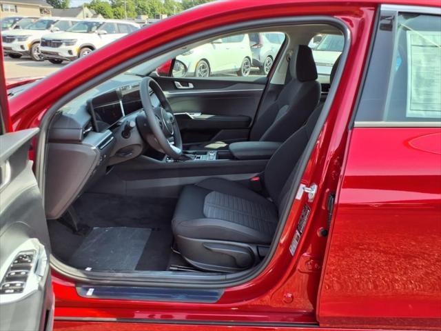 new 2025 Kia K5 car, priced at $28,168