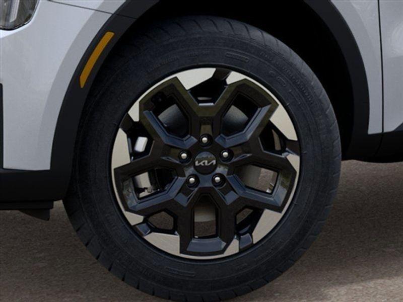 new 2025 Kia Sorento car, priced at $38,287