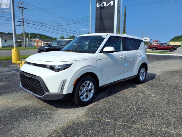 new 2025 Kia Soul car, priced at $22,199