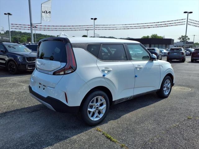 new 2025 Kia Soul car, priced at $22,199