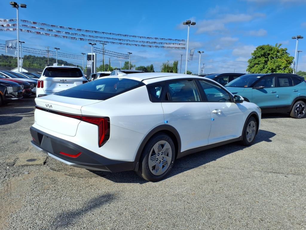 new 2025 Kia K4 car, priced at $23,105