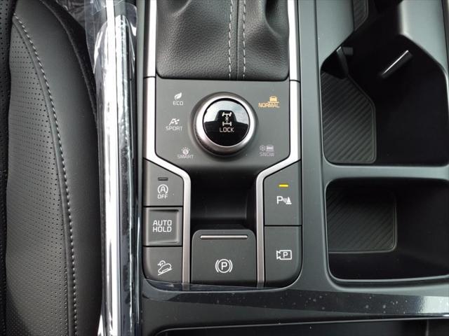 new 2025 Kia Sorento car, priced at $40,162