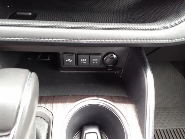 used 2021 Toyota Highlander car, priced at $38,890