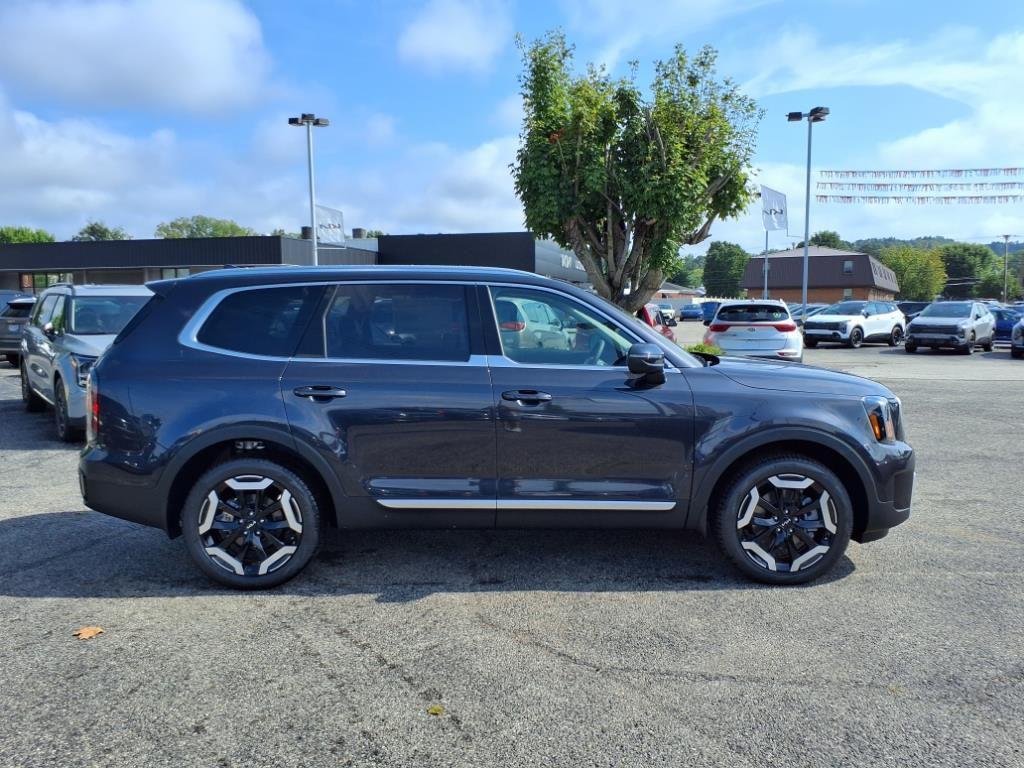 new 2025 Kia Telluride car, priced at $45,465