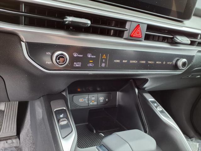 new 2025 Kia Sorento car, priced at $42,296
