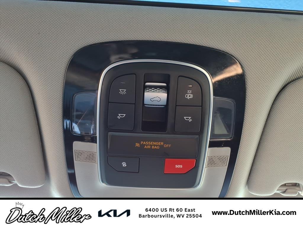 used 2023 Hyundai Santa Fe car, priced at $20,998