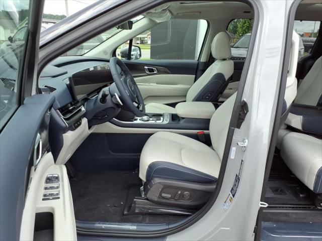 new 2026 Kia Carnival Hybrid car, priced at $53,612