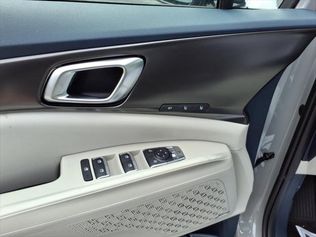 new 2026 Kia Carnival Hybrid car, priced at $53,612