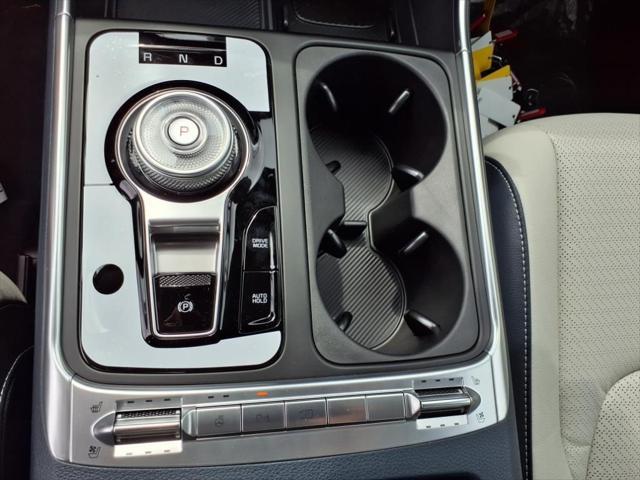 new 2026 Kia Carnival Hybrid car, priced at $53,612