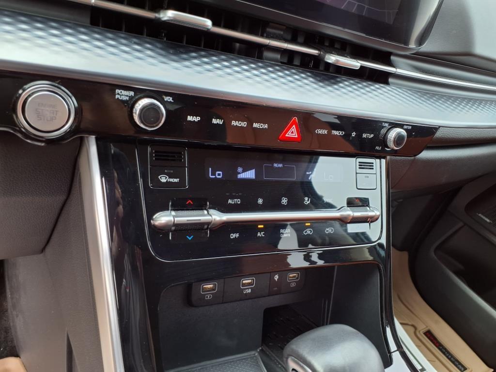 used 2024 Kia Carnival car, priced at $42,298