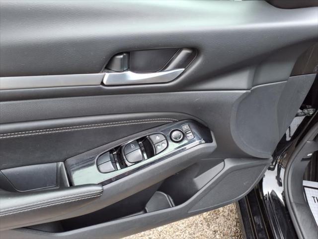 used 2015 Nissan Altima car, priced at $9,678