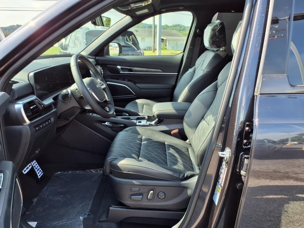 new 2025 Kia Telluride car, priced at $49,832